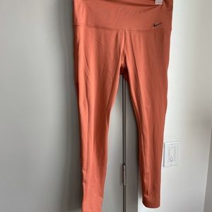 Nike leggings size L